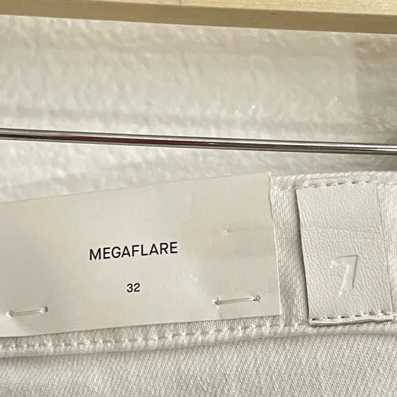 7 For All Mankind Woman MEGA Flare Jeans Size: 32