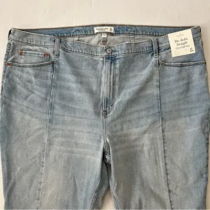 Abercrombie &amp; Fitch Ankle Straight Ultra High Rise Jeans NWT