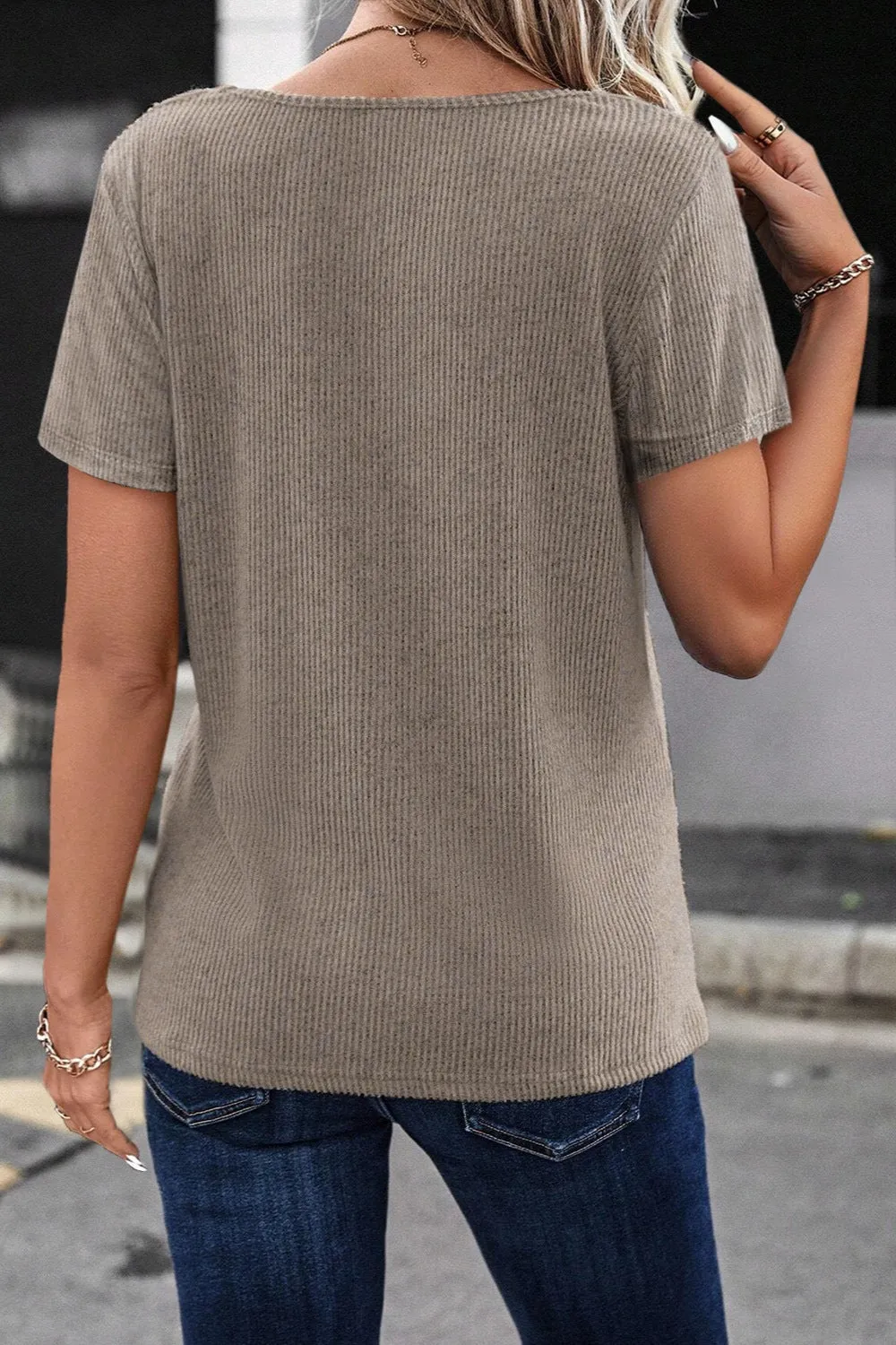 Allyson V-Neck Short Sleeve Top - Online Exclusive