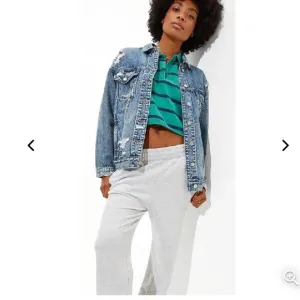 American Eagle Distressed Patch Jean Jacket Women’s Oversize Denim Jackets