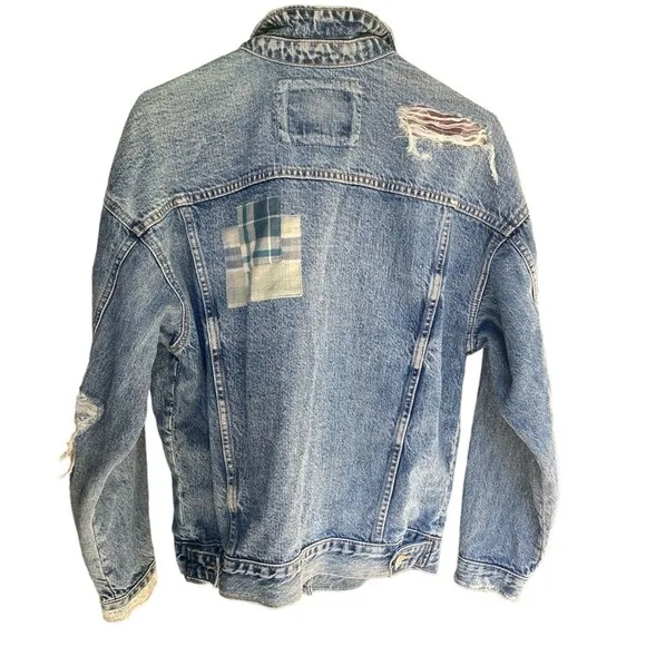 American Eagle Distressed Patch Jean Jacket Women’s Oversize Denim Jackets