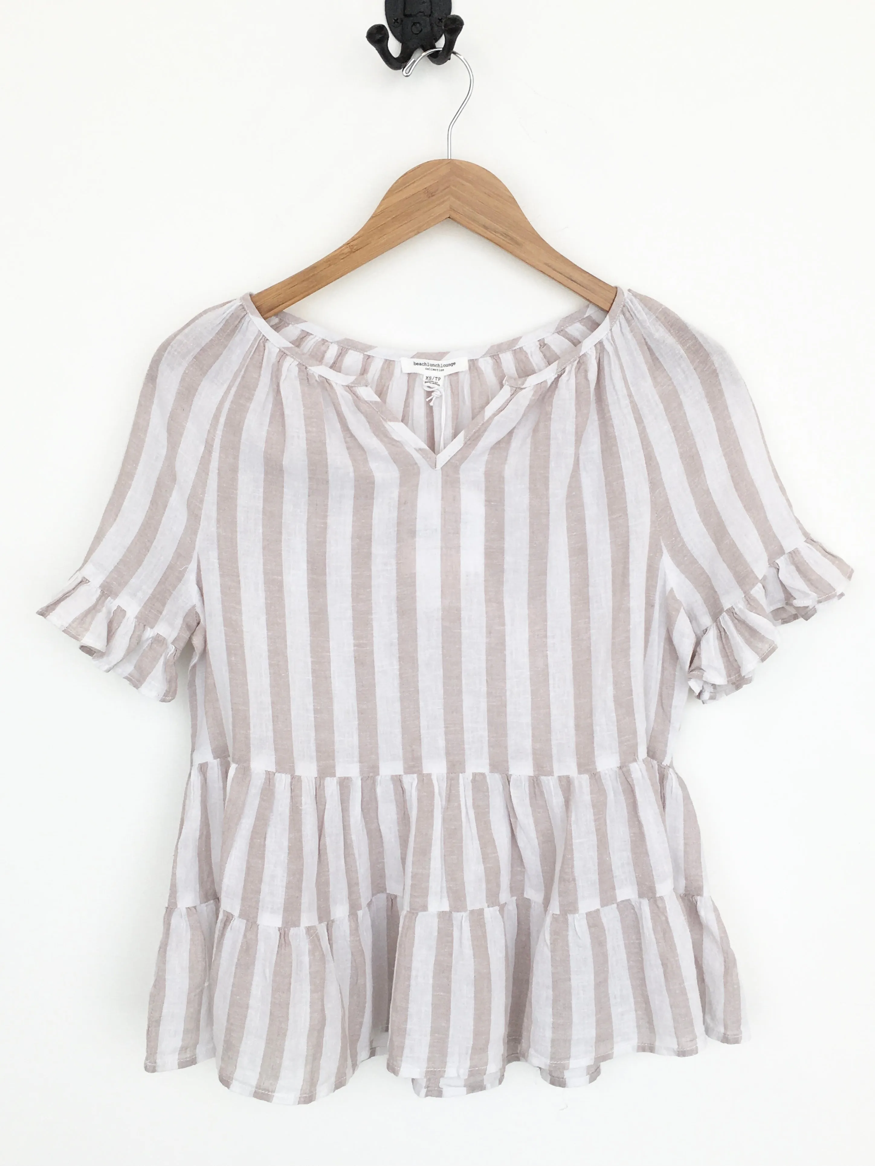 BeachLunchLounge Akia Linen Top - 2 colors