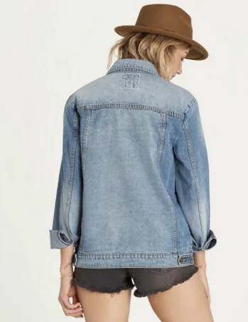 Billabong Women's Always Truckin Classic Vintage Washed Denim Jean Jacket | Water Wash