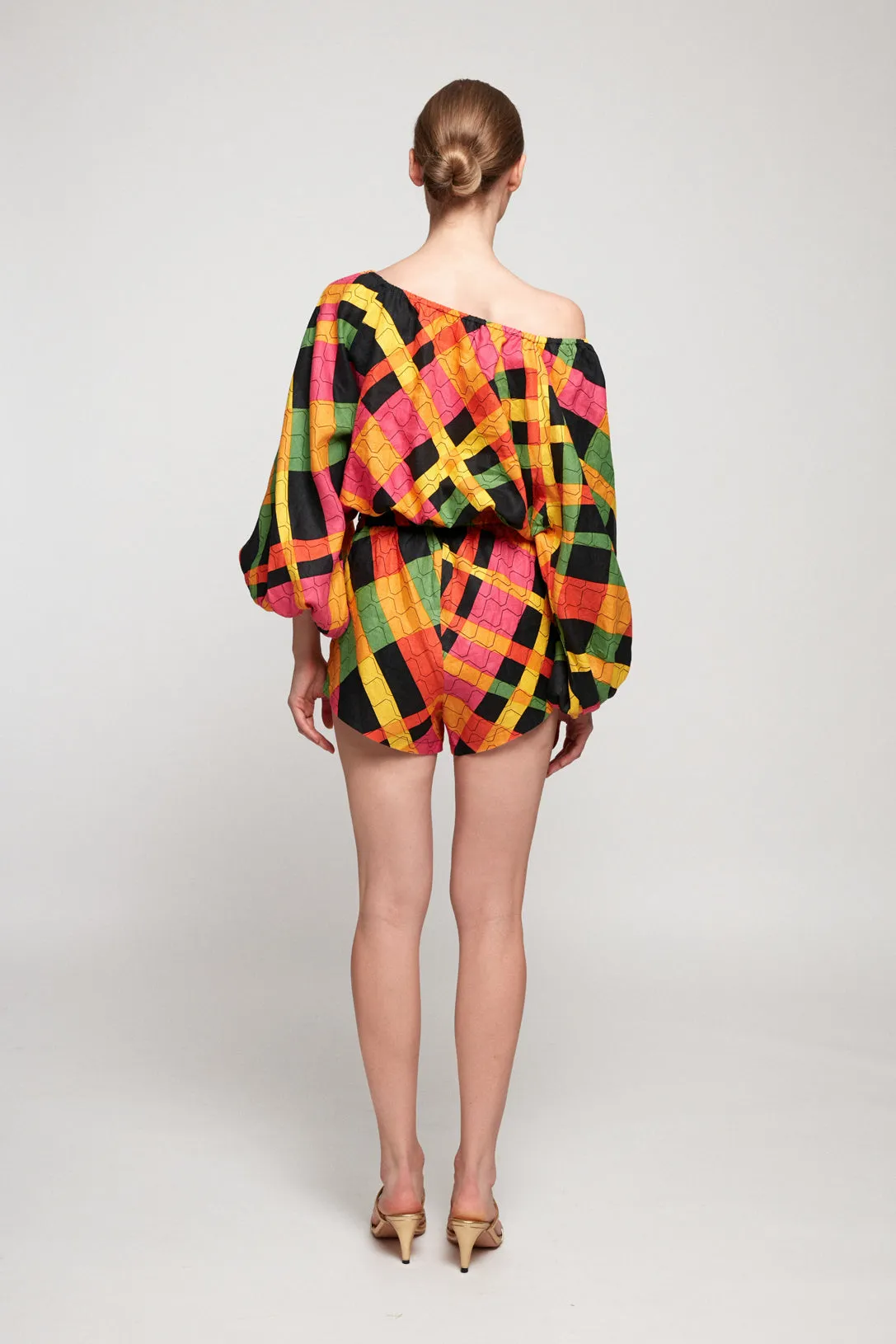 Billow Sleeve Top | Shorts