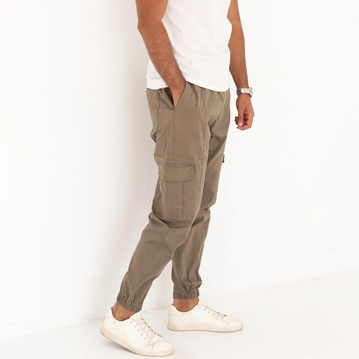 Cargo Pants . Olive