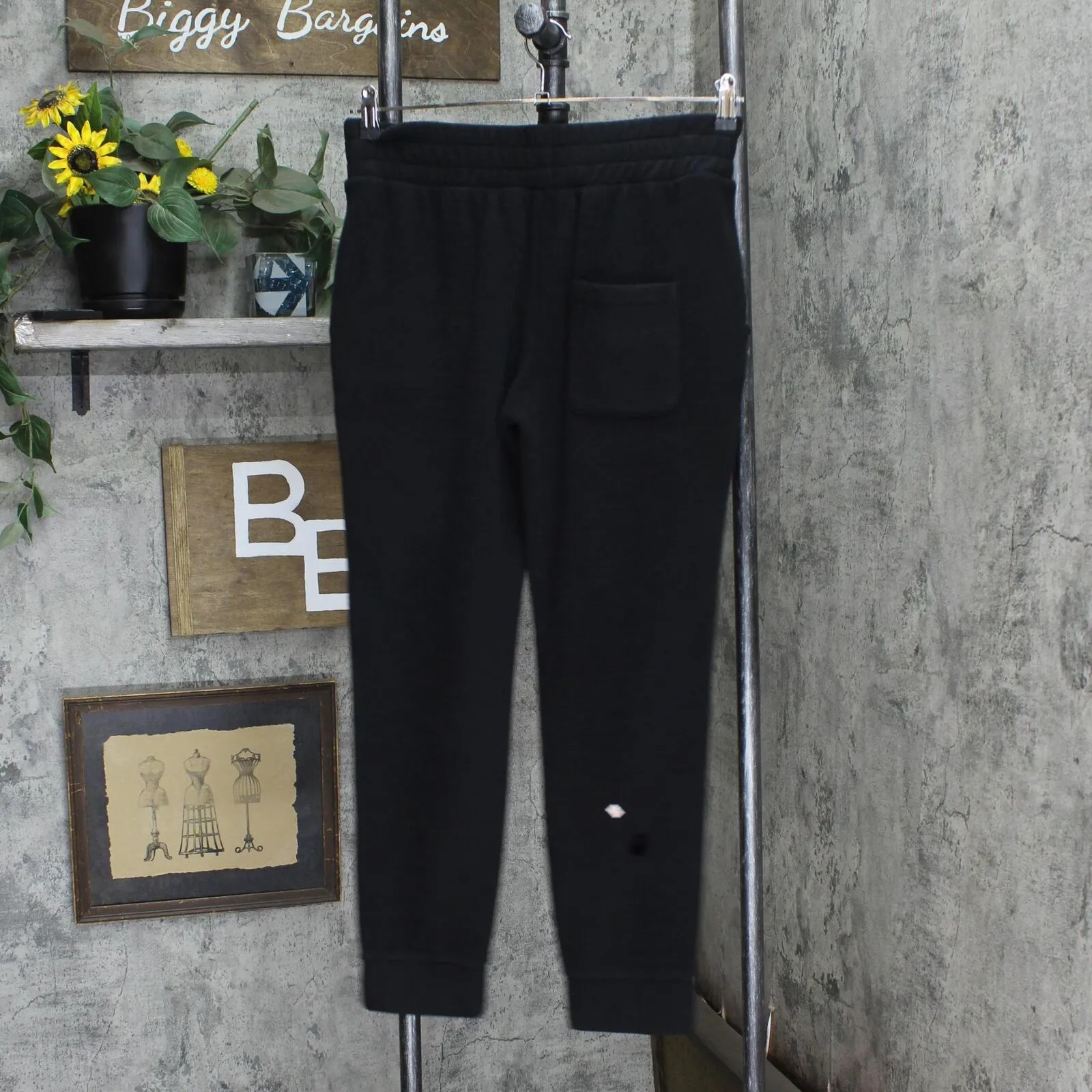 Elizabeth and James Womens Fuzzy Knit Jogger Pants 1660515b2e9a75 Black M
