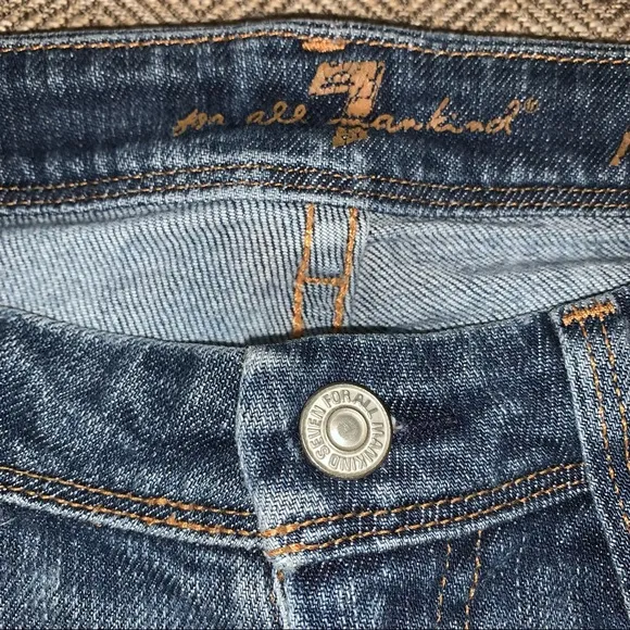 EUC 7 for all Mankind Flynt Bootcut Jeans Size 27.