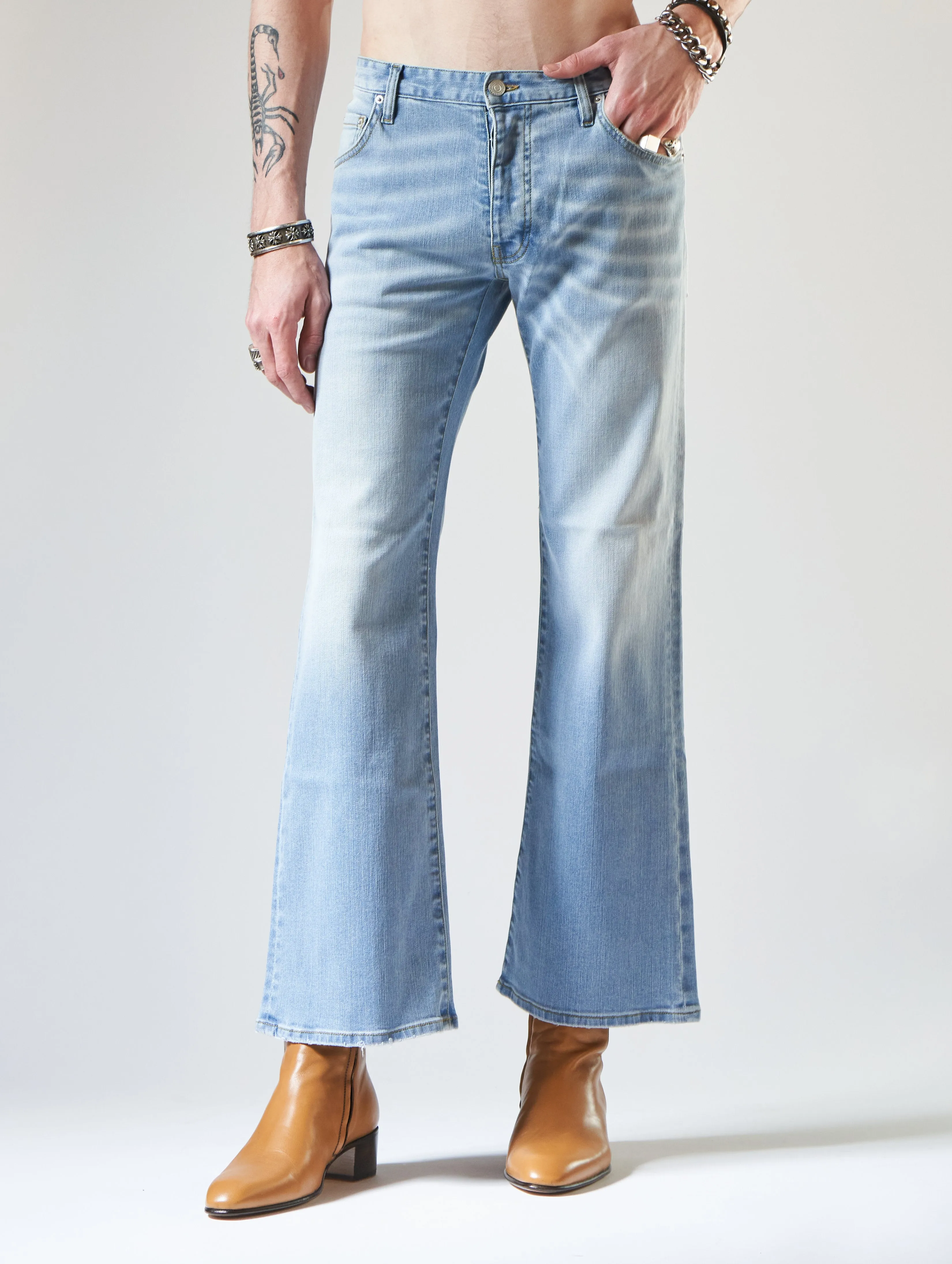 FRANKIE FLARE JEANS IN LIGHT BLUE - Man