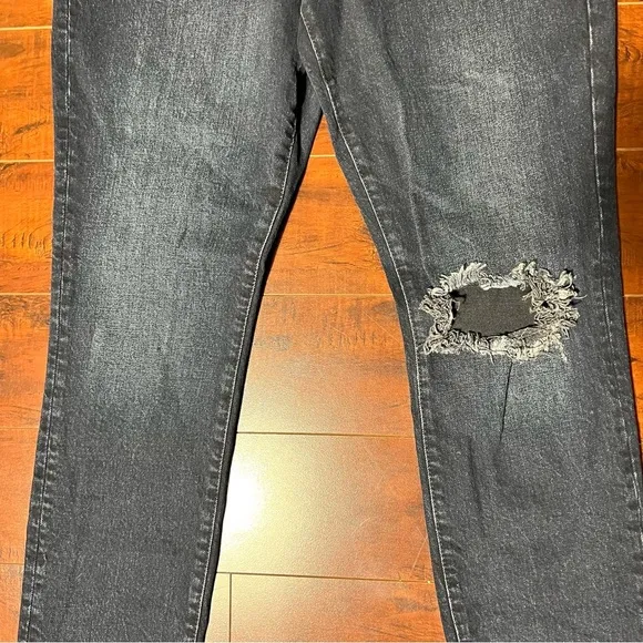 FREE PEOPLE We The Free Denim High Rise Distressed Black Raw Hem Jeans Size 29