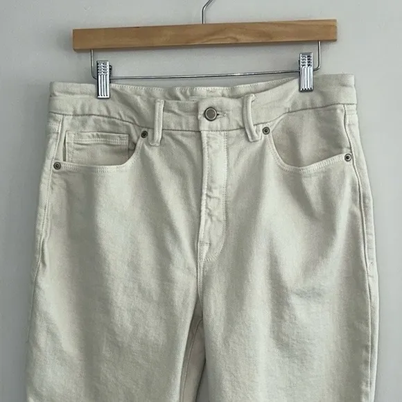 GOOD AMERICAN Good Classic High Rise Slim Straight in Bone001