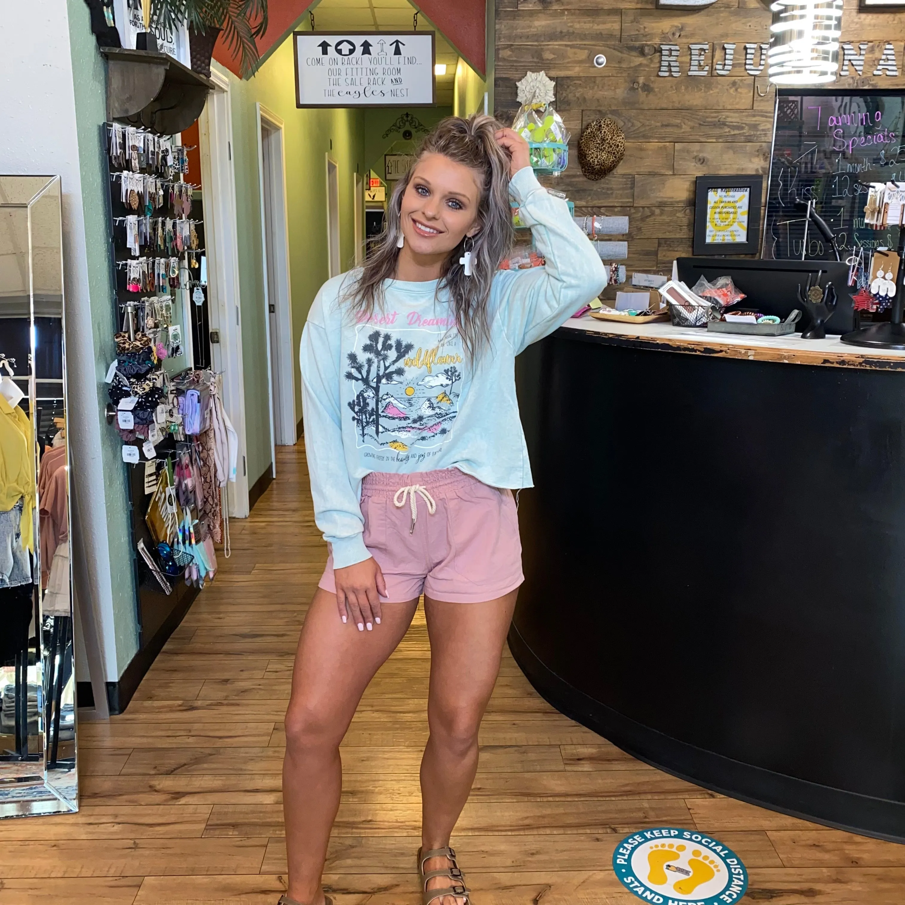 Graphic Cropped Sweatshirt