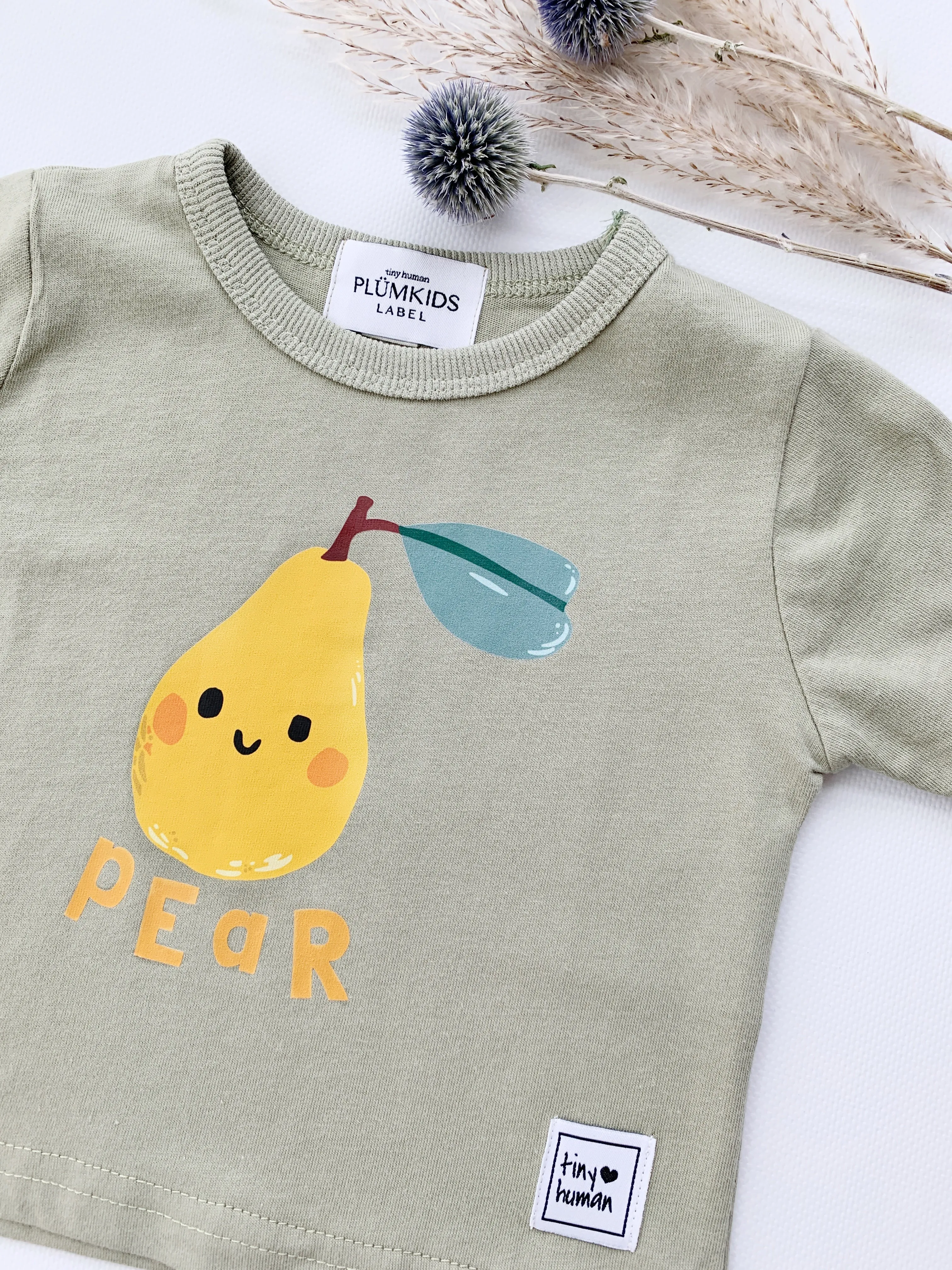 happy fruit | pear