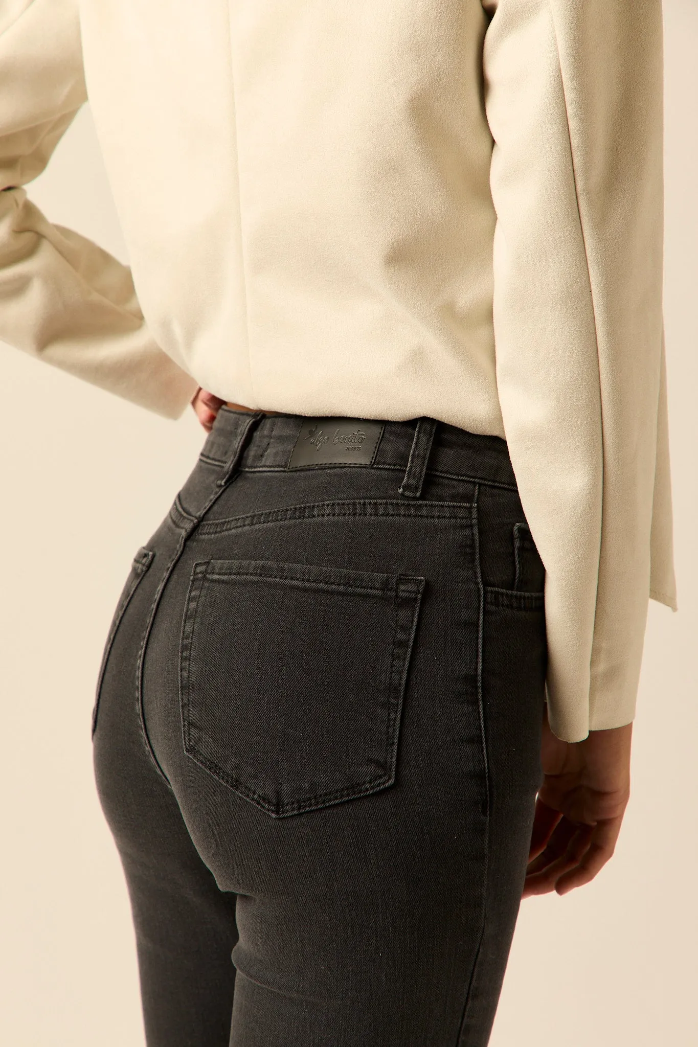 Jeans bootcut campana negro