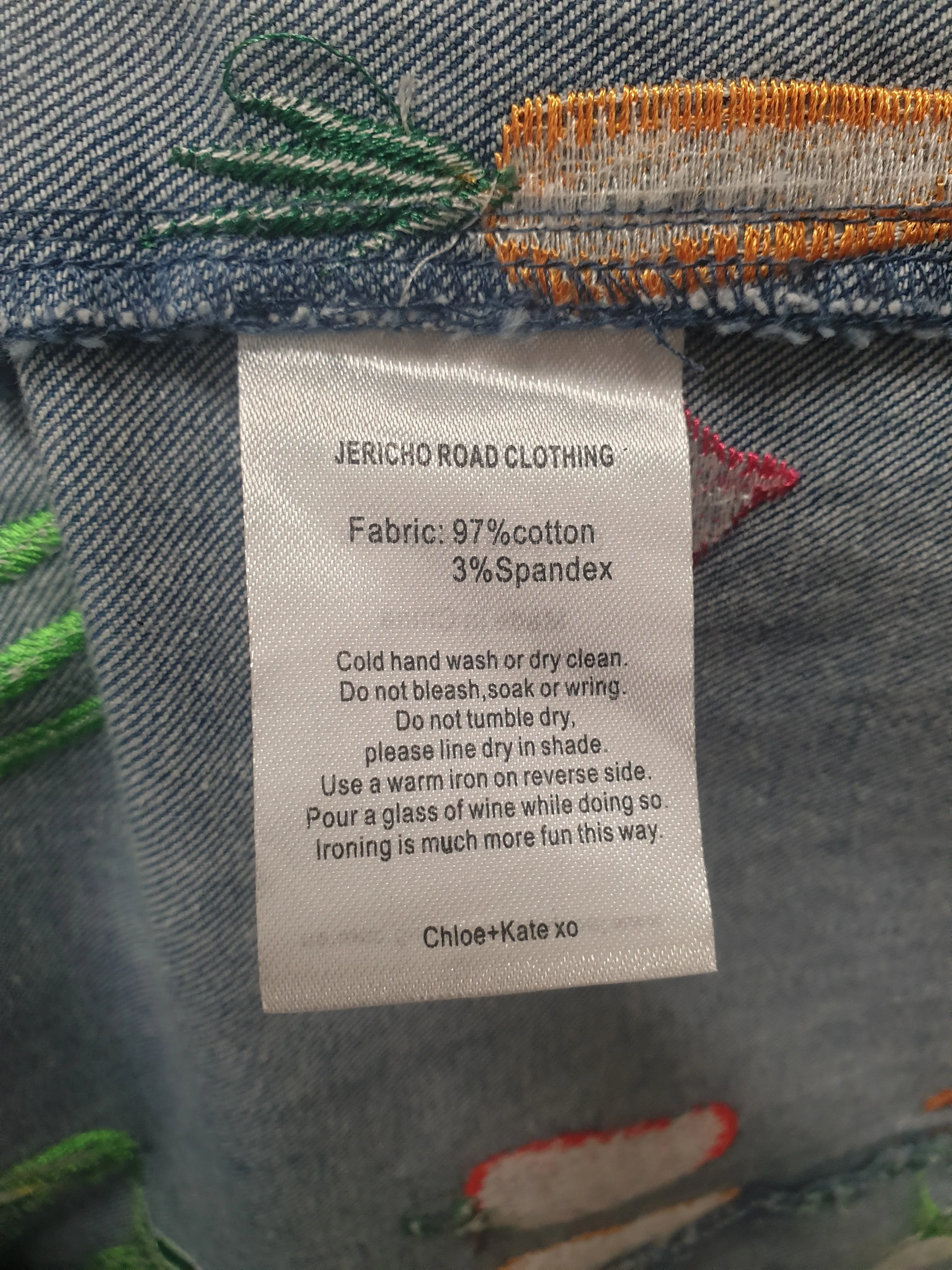Jericho Road denim top with fabulous vegetable embroydery size 14