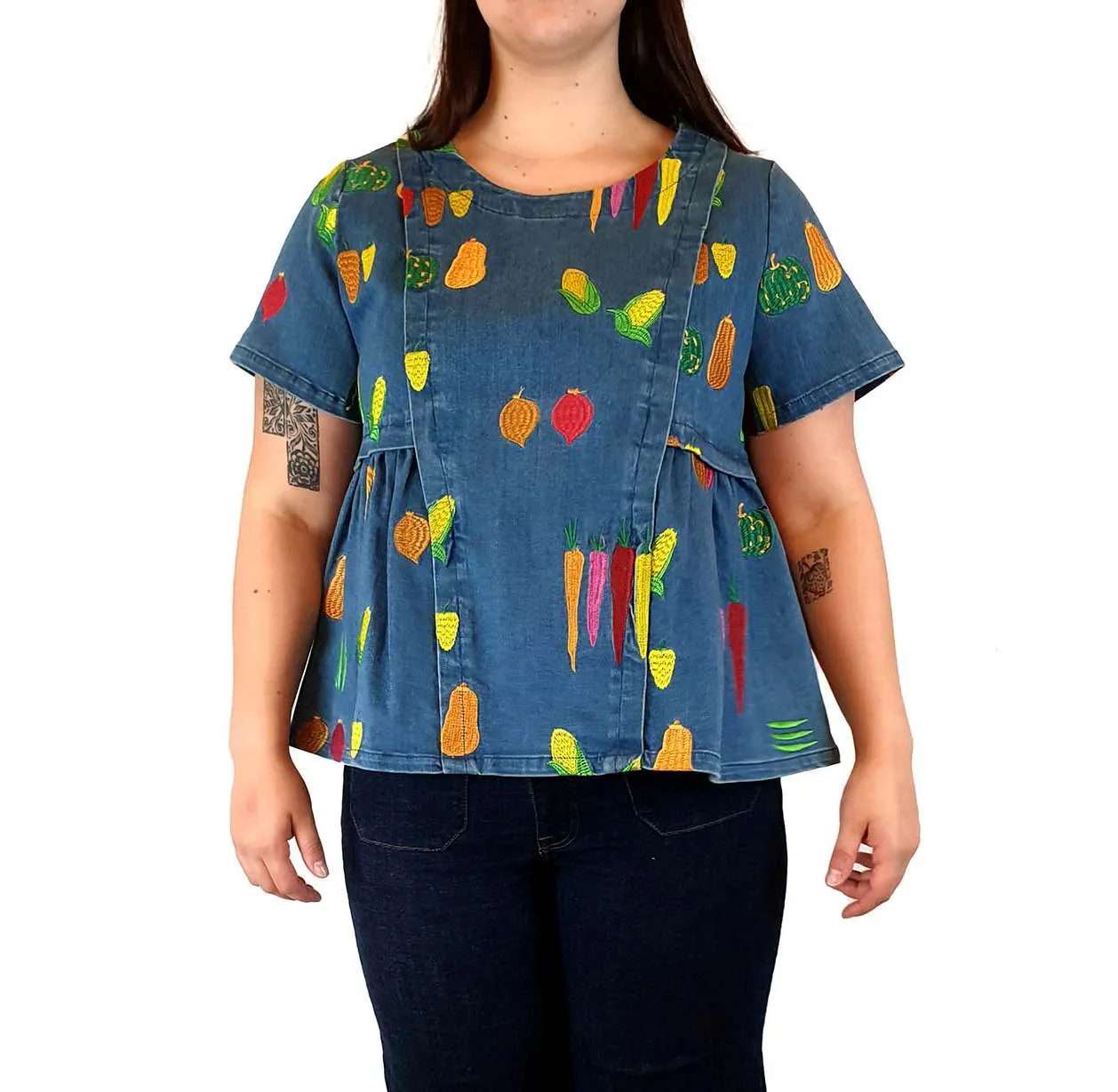 Jericho Road denim top with fabulous vegetable embroydery size 14