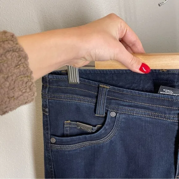 KUHL Danzr Legendary Jeans Straight Leg Deep Indigo Wash Size 10 Short Women’s