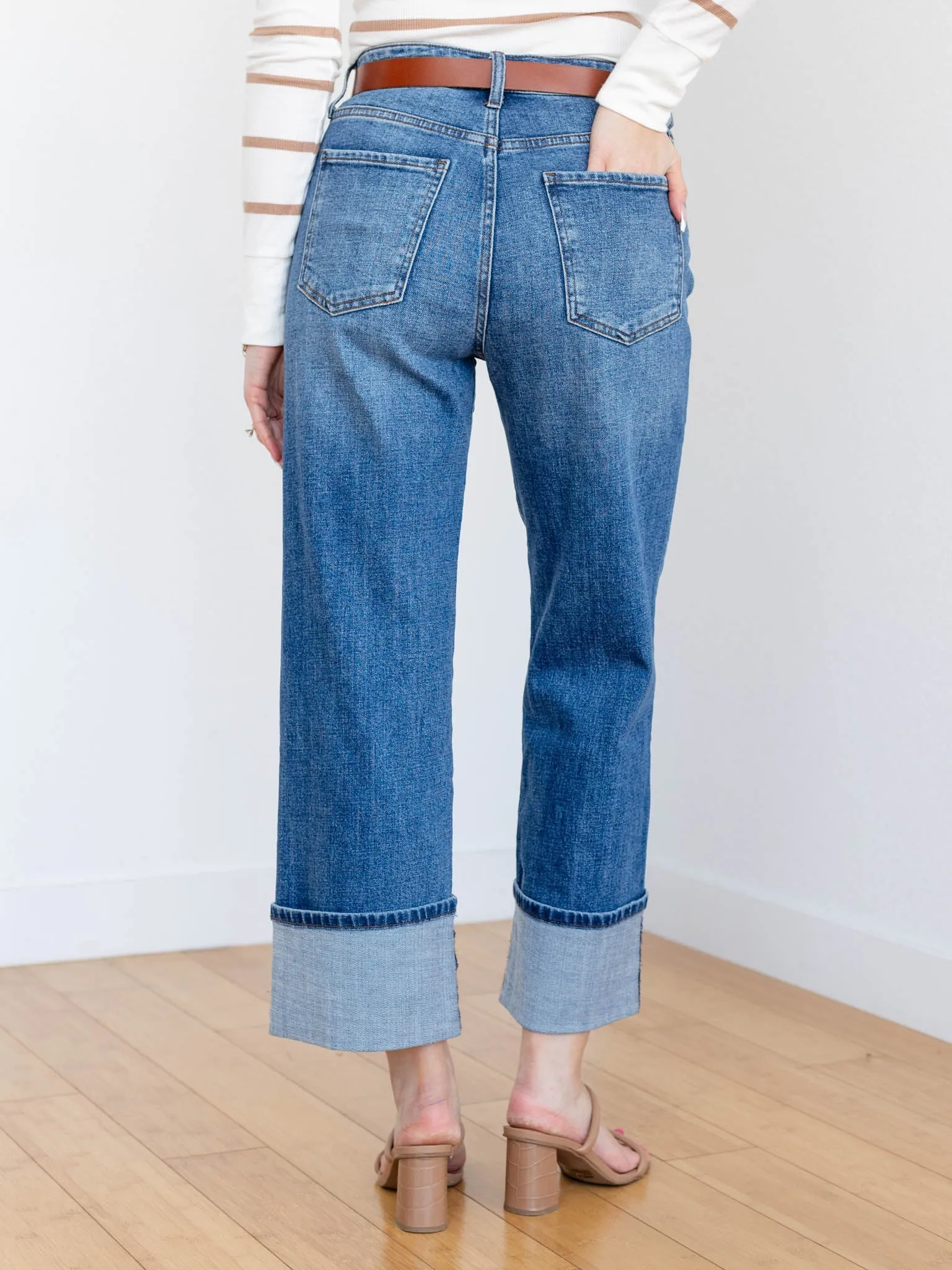 KUT Alert Sienna High Rise Wide Leg Cuffed