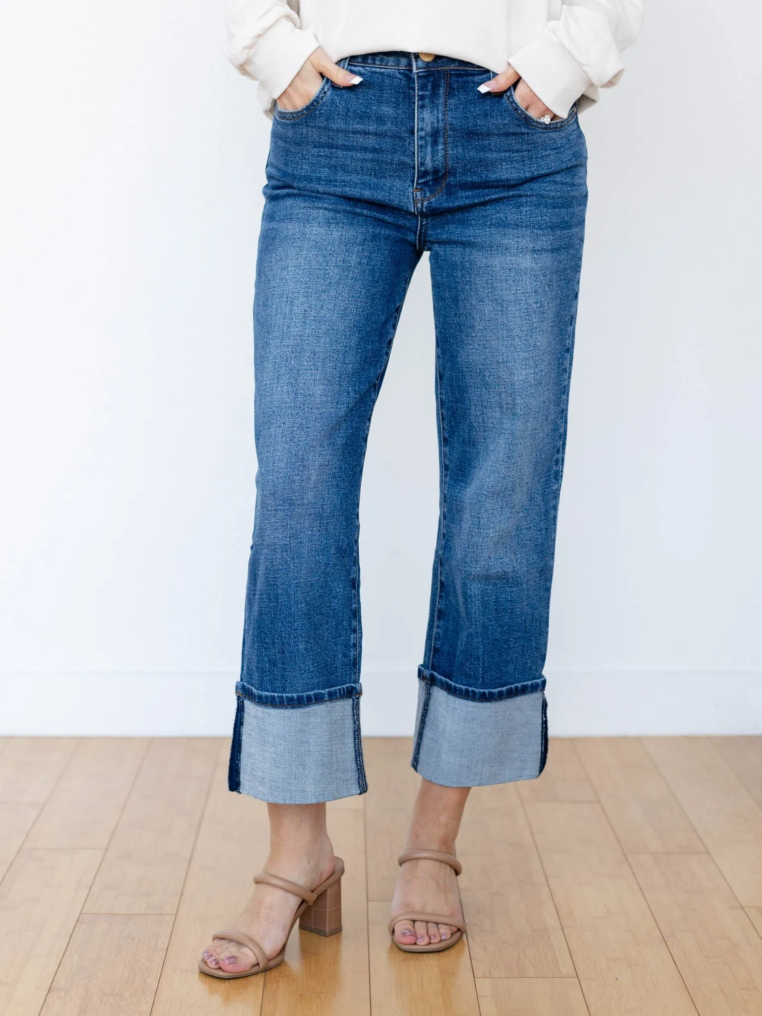 KUT Alert Sienna High Rise Wide Leg Cuffed