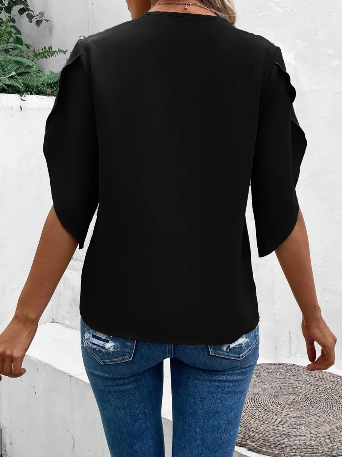 Lacey V-Neck Half Sleeve Top