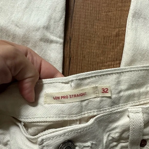 LEVI’S Low Pro Straight Leg Jeans White