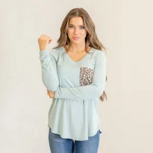 Long sleeve v-neck leopard pocket top