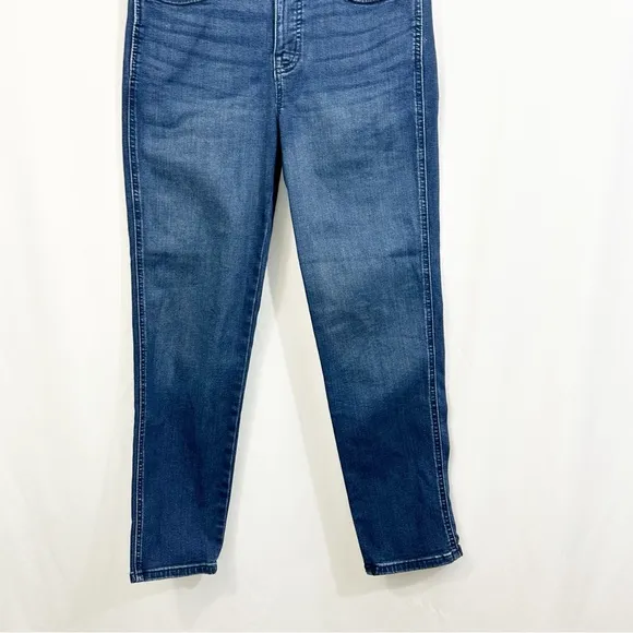 Madewell Mid Rise Stovepipe Slim Straight Leg Jeans in Dahil Wash