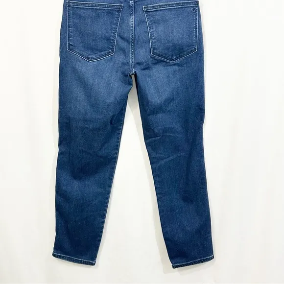 Madewell Mid Rise Stovepipe Slim Straight Leg Jeans in Dahil Wash