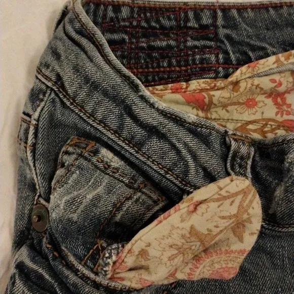 Marlow Original Jeans Straight Leg Distressed Frayed AMAZING DETAILS Blue Jeans