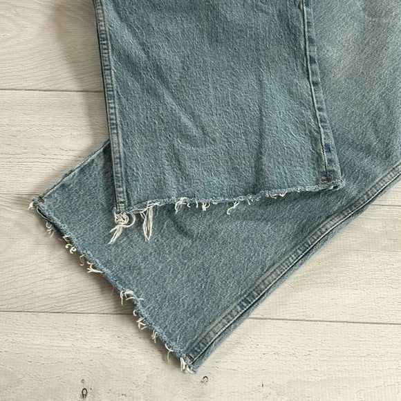 NWOT Abercrombie &amp; Fitch The Baggy Low Rise Curve Love Jeans Size 33/16R