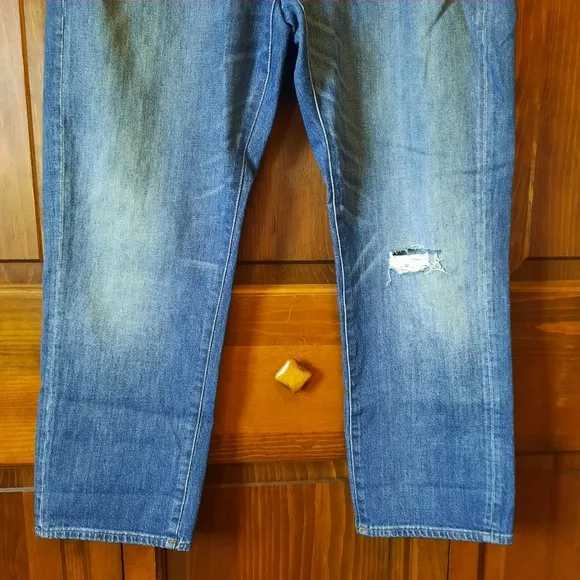 NWOT Madewell Straight Crop Medium Wash Distressed Denim Jeans F2816 Size 32