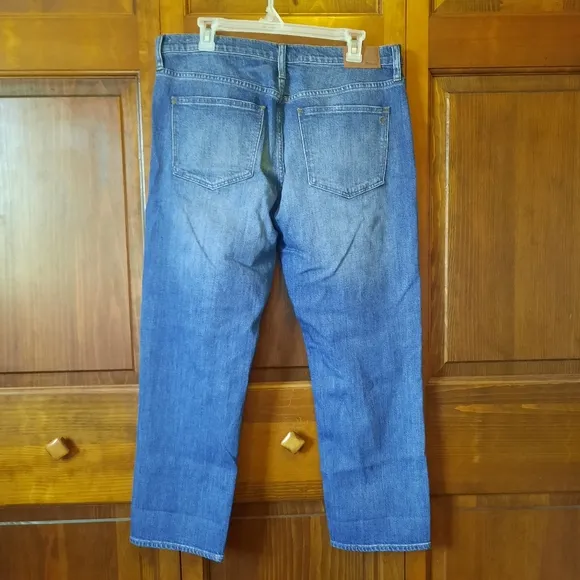 NWOT Madewell Straight Crop Medium Wash Distressed Denim Jeans F2816 Size 32