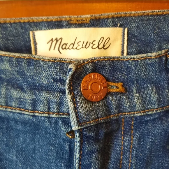 NWOT Madewell Straight Crop Medium Wash Distressed Denim Jeans F2816 Size 32