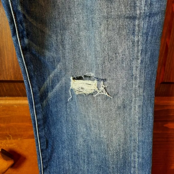 NWOT Madewell Straight Crop Medium Wash Distressed Denim Jeans F2816 Size 32