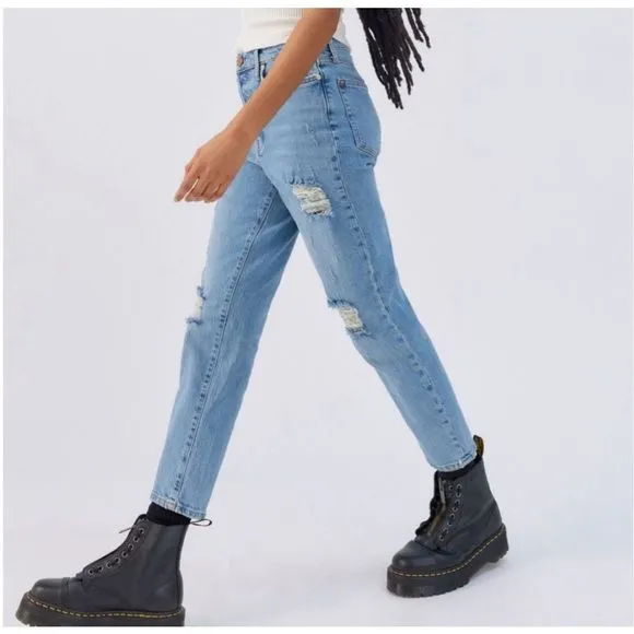 NWT BDG UO High Rise Stretch Slim Straight Leg Distressed Jeans