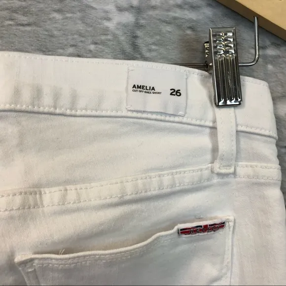 NWT Hudson Amelia Cut Off Knee Short Optic White