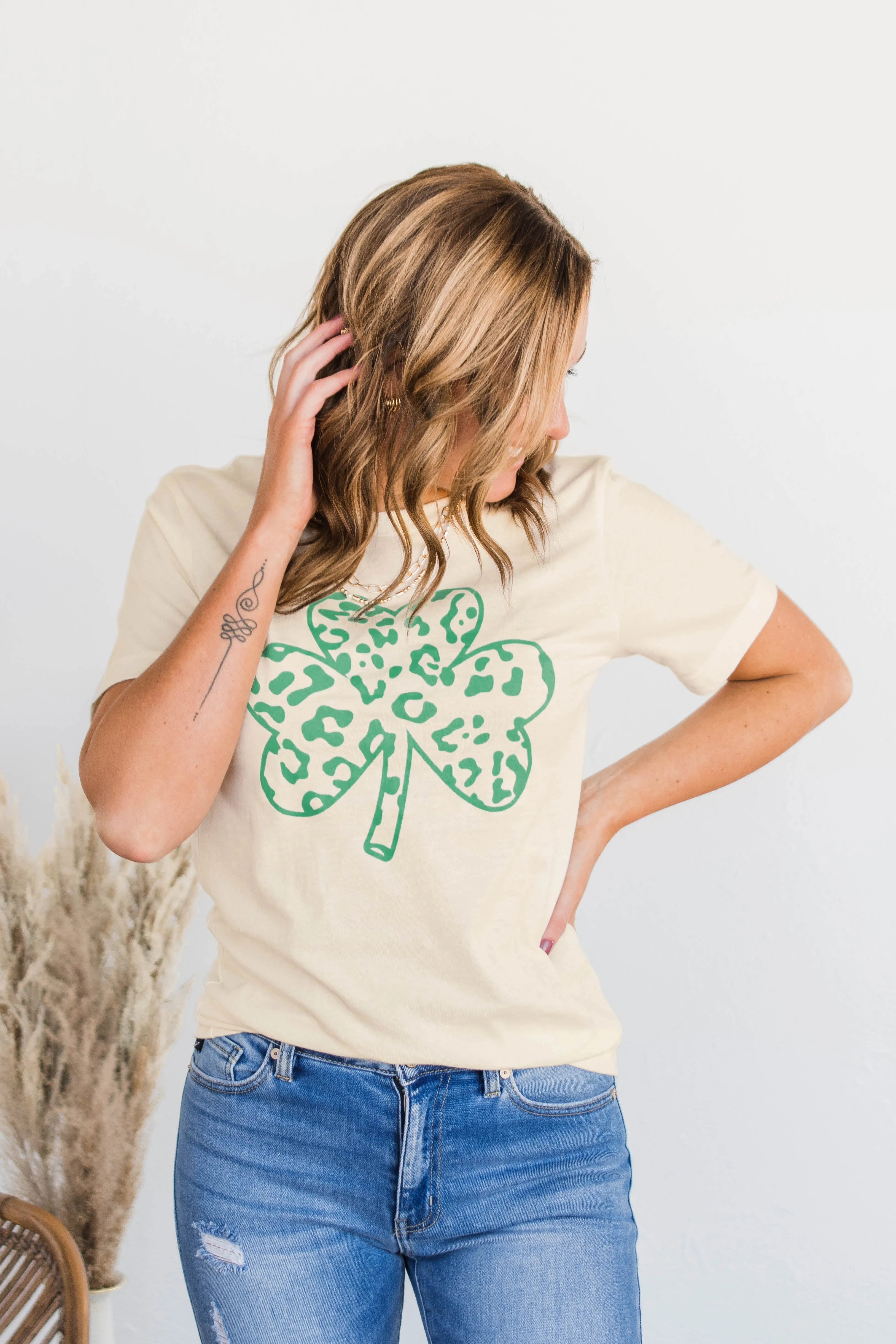 Say A Wish Leopard Shamrock Tee- Cream