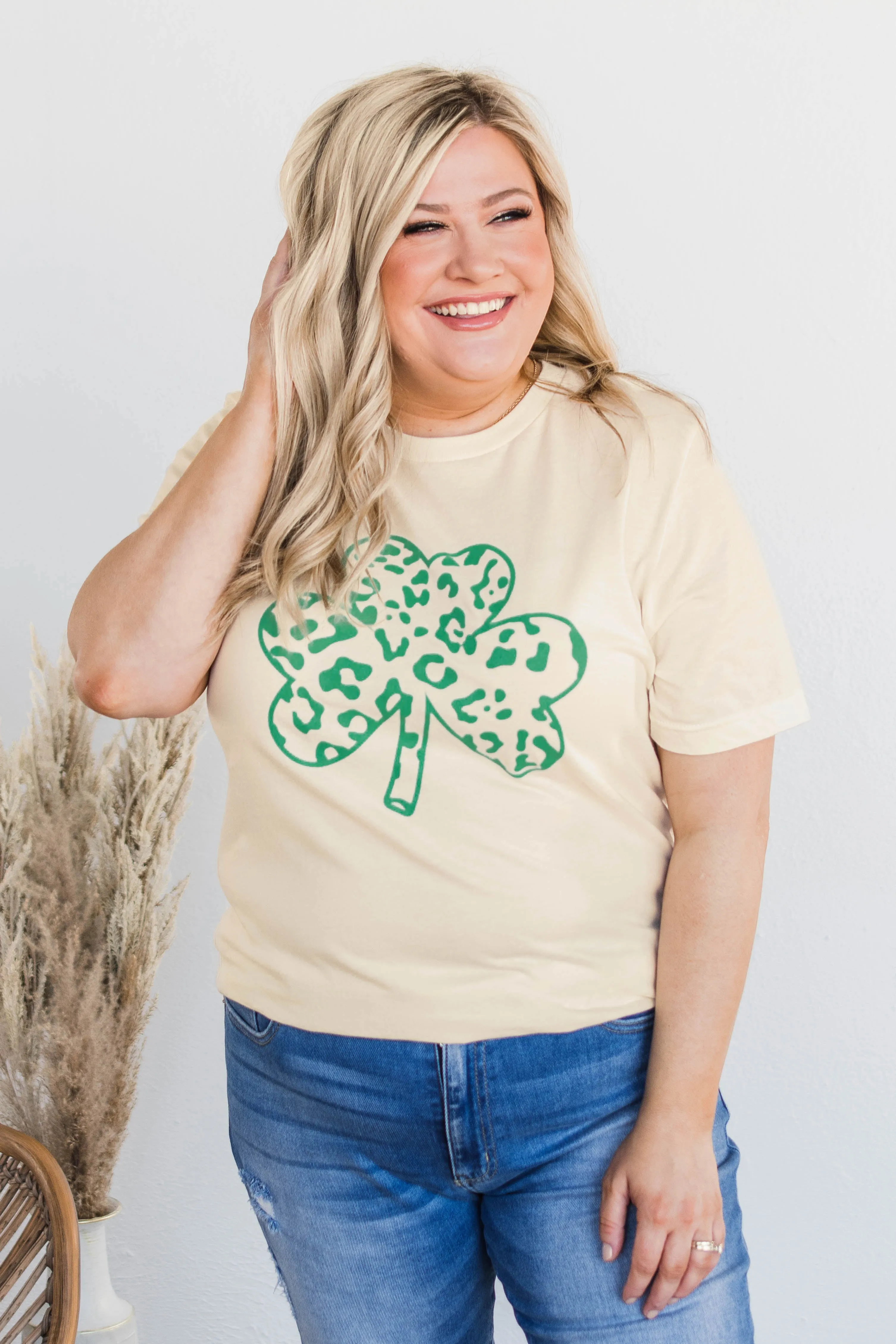 Say A Wish Leopard Shamrock Tee- Cream