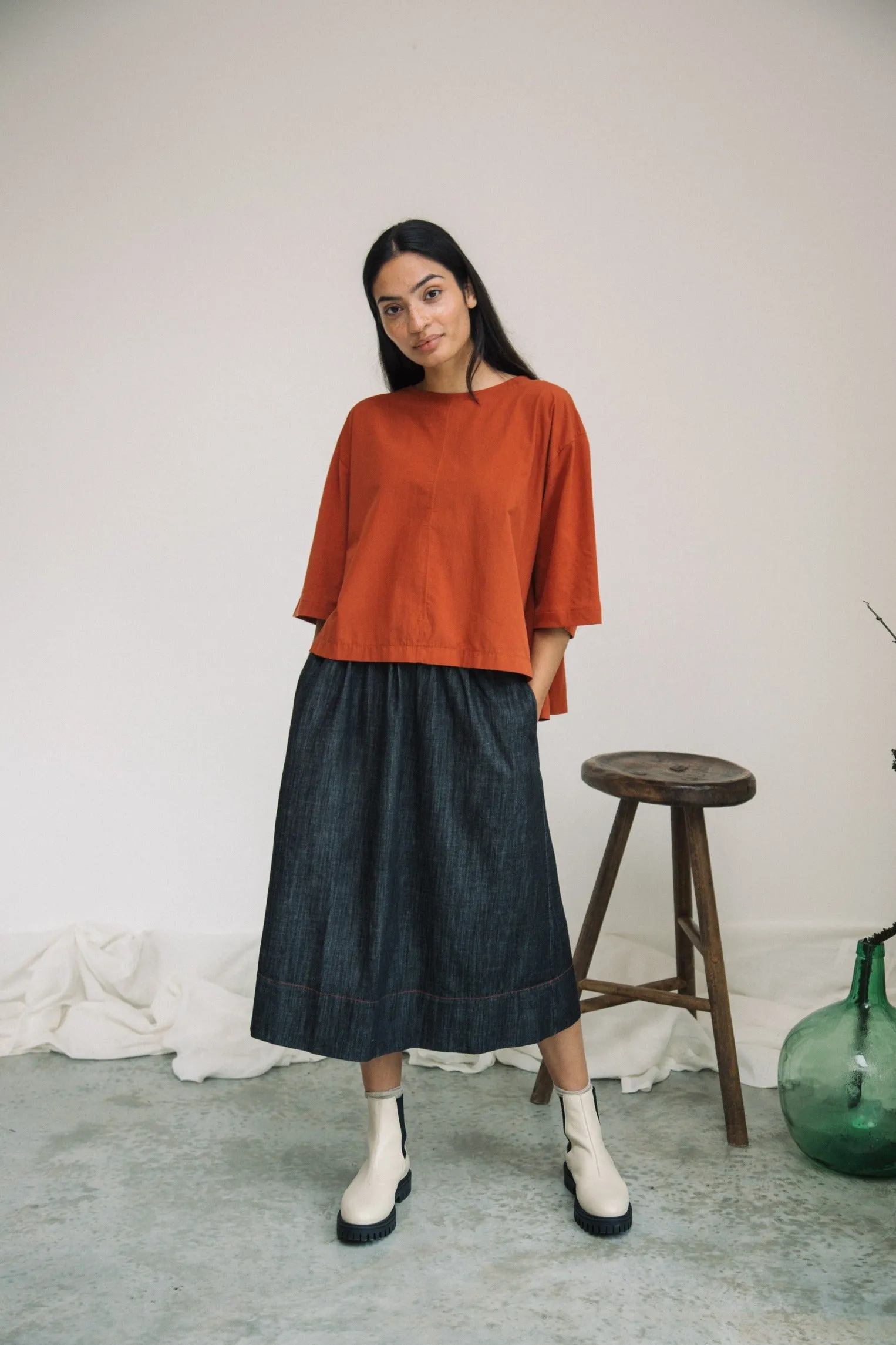 Shay Organic Cotton Jersey and Poplin Top in Paprika