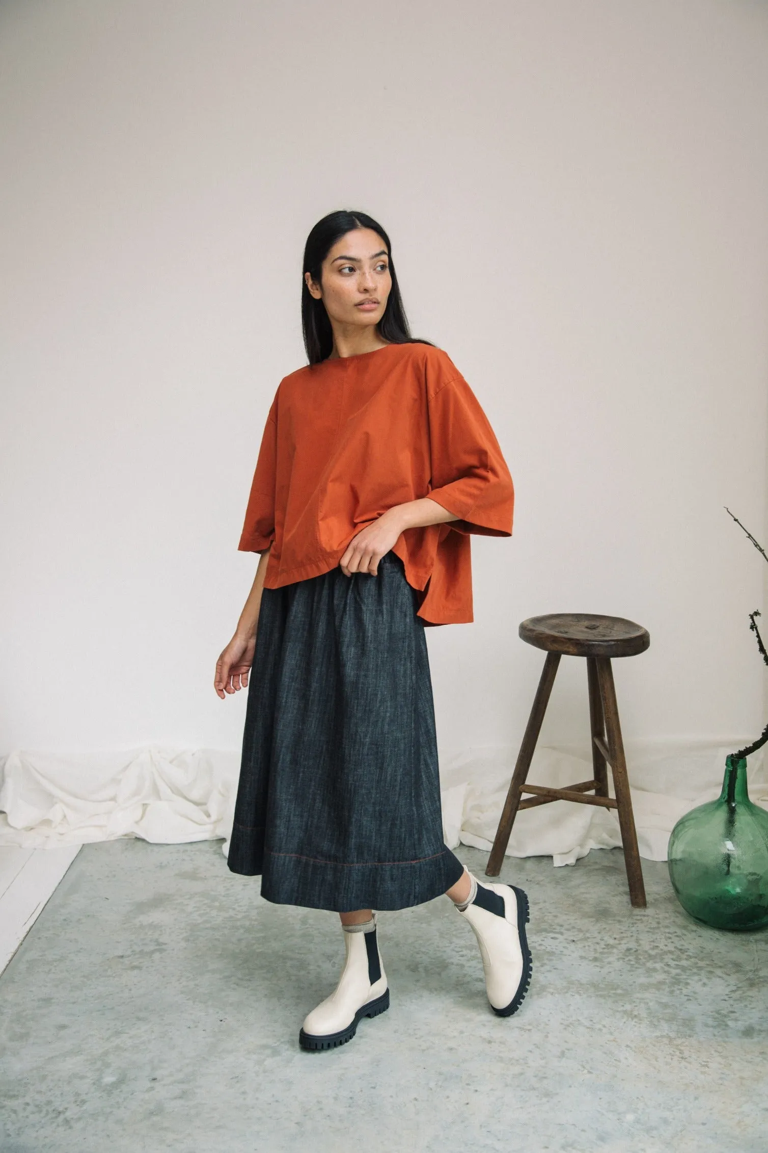 Shay Organic Cotton Jersey and Poplin Top in Paprika