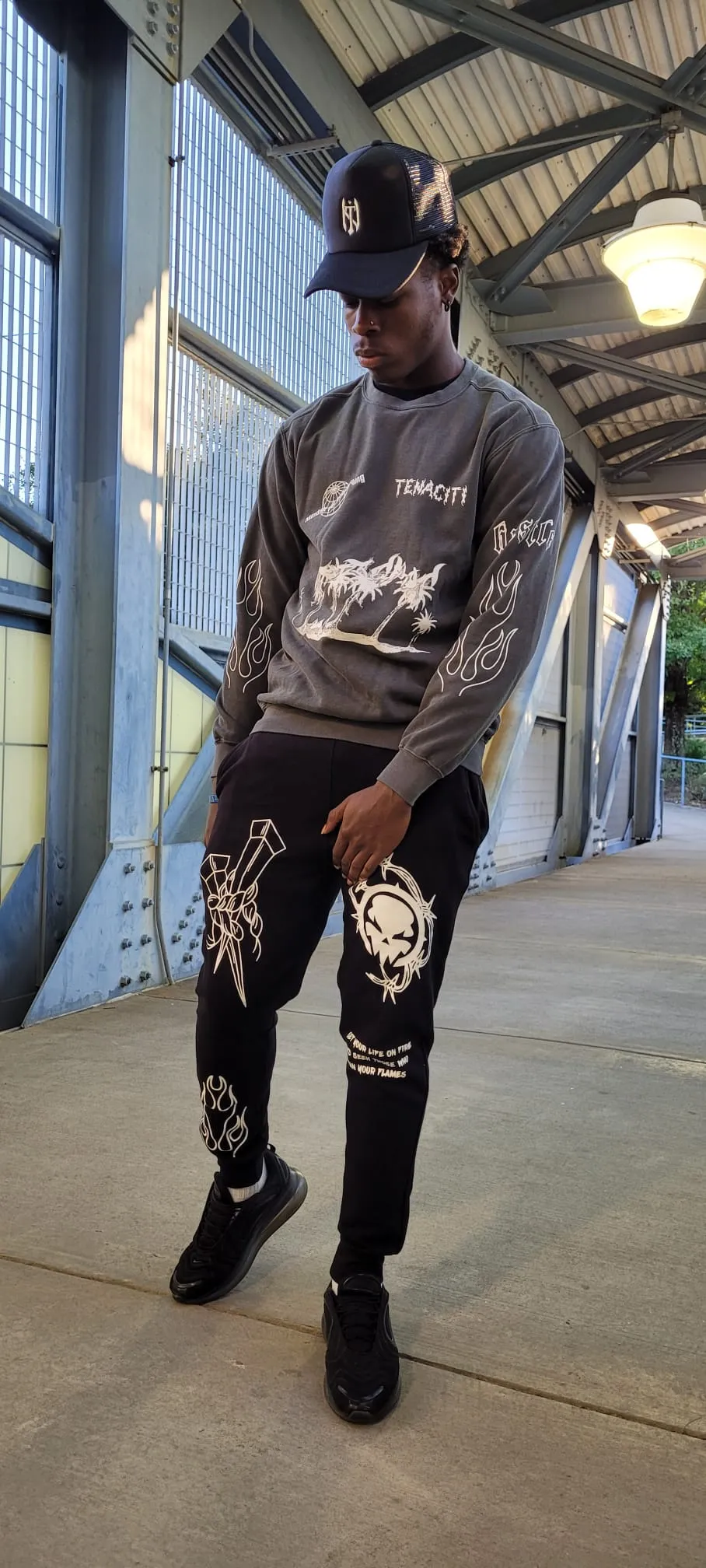 Tenaciti Palm Trees Crewneck