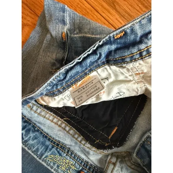 Vigoss Jeans Bootcut size 7 Light Wash embroidered back pockets