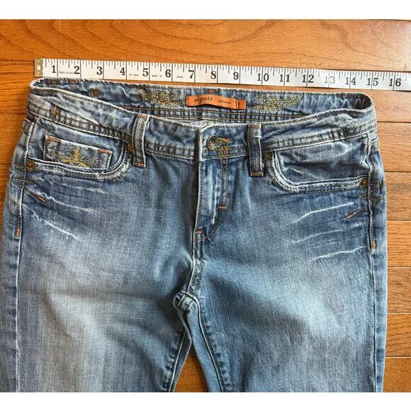 Vigoss Jeans Bootcut size 7 Light Wash embroidered back pockets