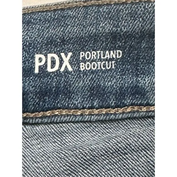 Warp Weft Women’s PDX Bootcut Blue Jeans Size 14 Plus