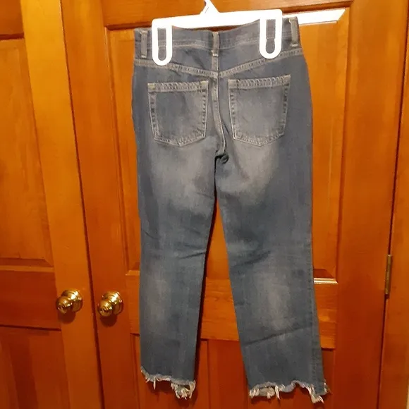 We The Free 25 Mid Rise Crop Straight Jeans