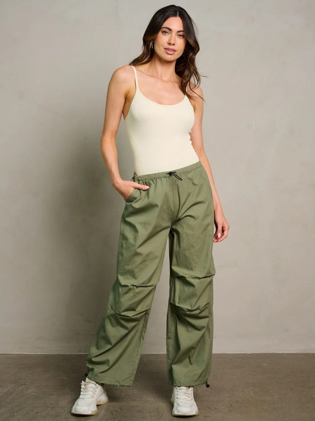 WOMEN'S ELASTIC WAIST POCKETS JOGGER PANTS