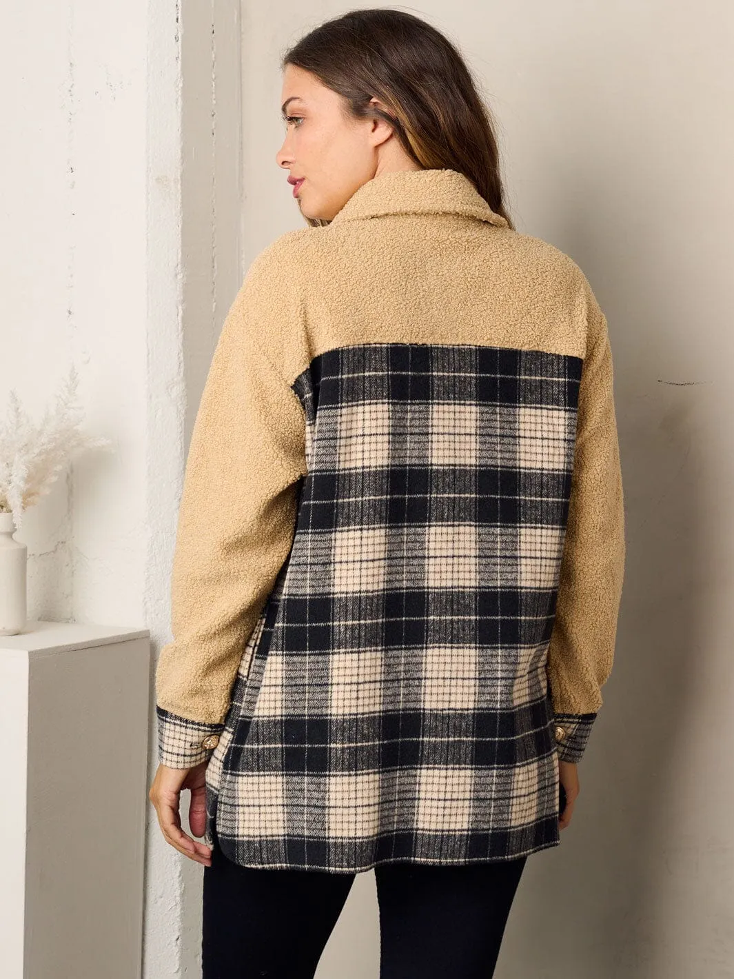 WOMEN'S LONG SLEEVE BUTTON CLOSURE PLAID SHERPA JACKET