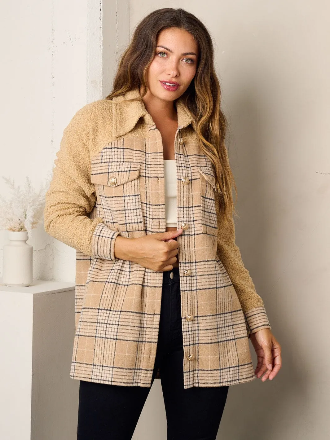 WOMEN'S LONG SLEEVE BUTTON CLOSURE PLAID SHERPA JACKET