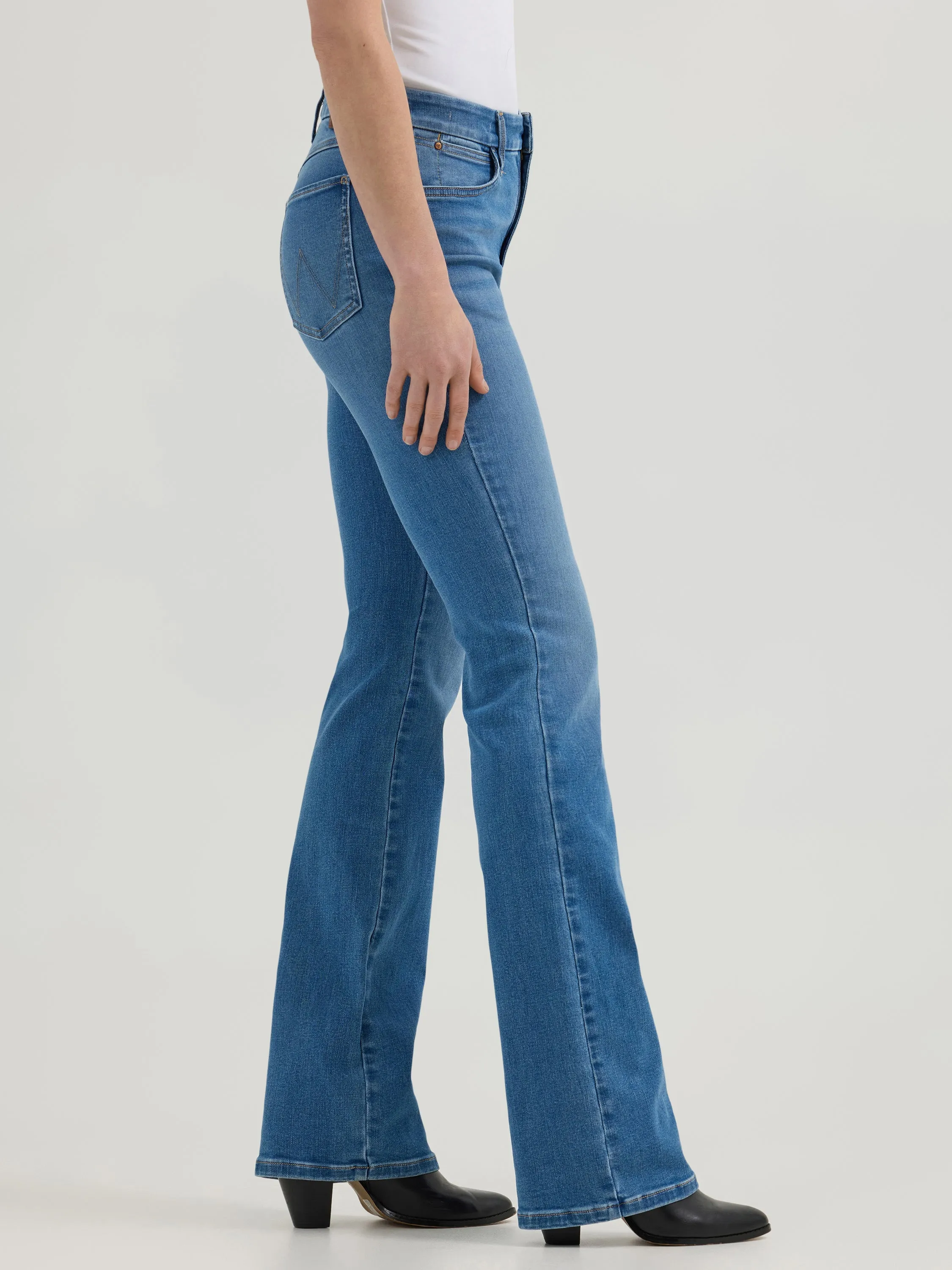 Women's Wrangler Bespoke Palmer High Rise Boot Cut Jeans